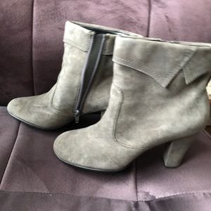 Aerosols gray new boots🎄NWOB🎈FINAL❤️